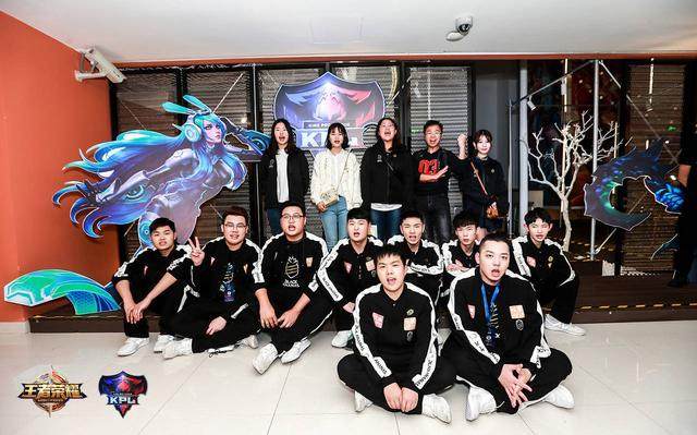 NAVI 晋级 StarLadder StarSeries 2025 秋季总决赛，击败 NIP
